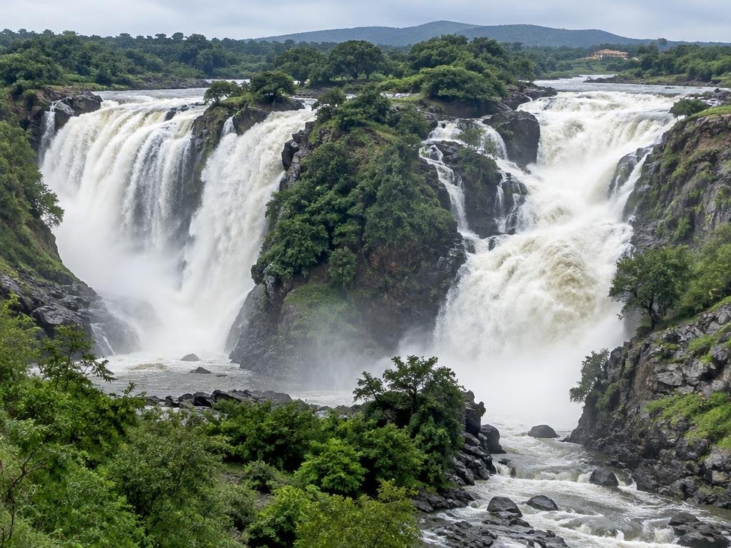 Shivanasamudra scenery